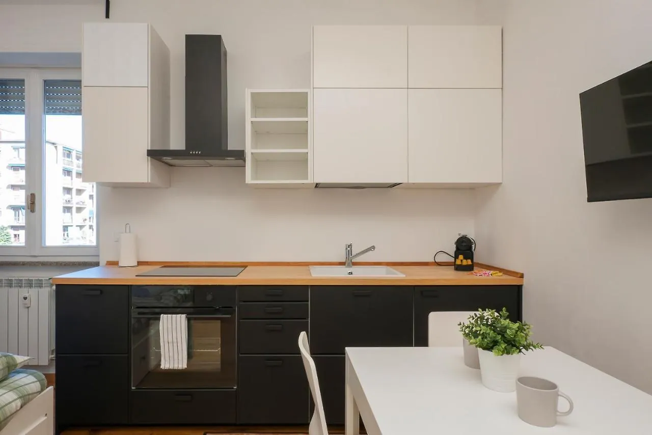 I Host Apartment - Fiuggi 59 Milánó 0*,